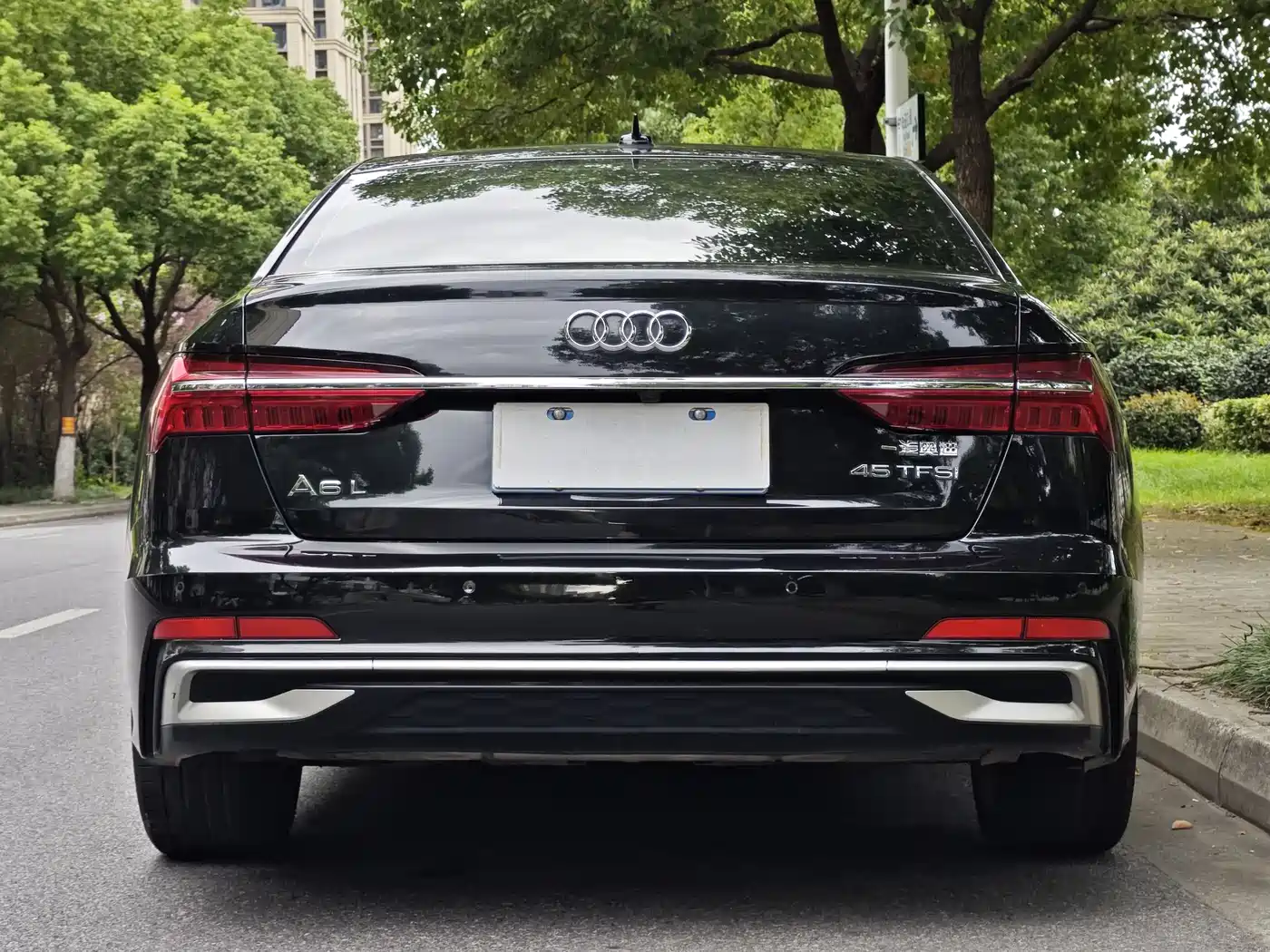 Audi A6L 2023 40 TFSI Luxury Dynamic фото 18