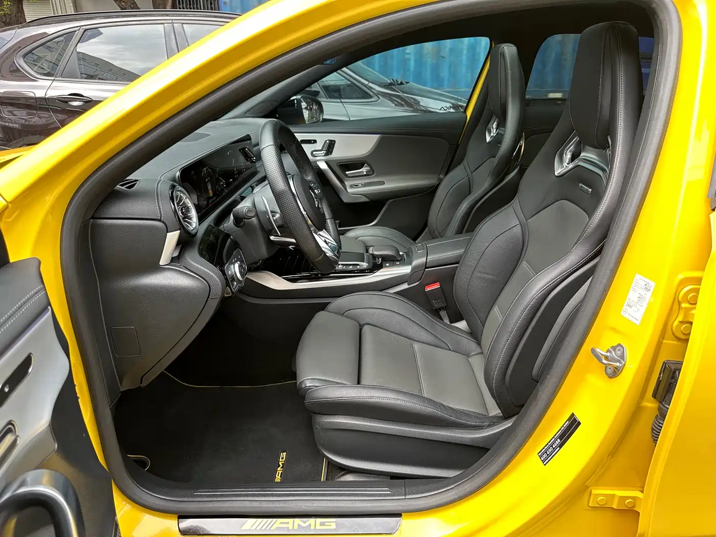 Mercedes-Benz A-Class AMG (Import) 2023 AMG A 35 4MATIC Sun Edition фото 5