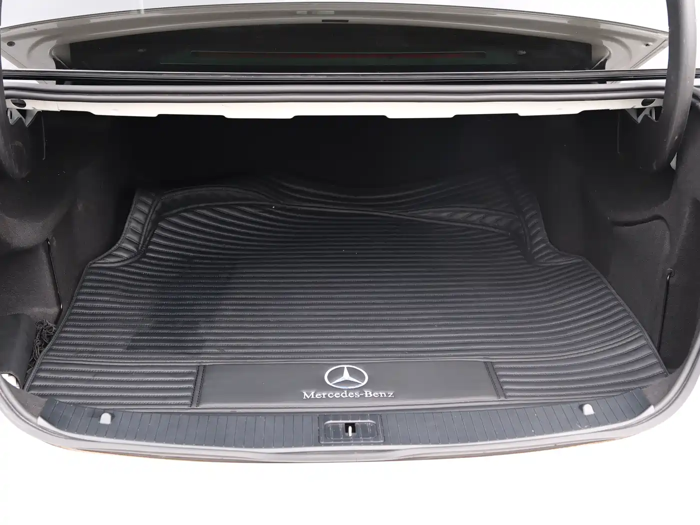 Mercedes-Benz E-Class 2014 Facelift E 260 L Sport фото 11