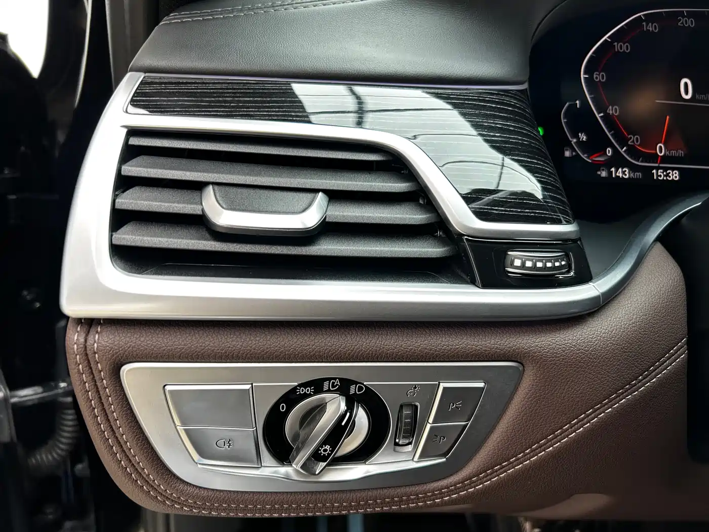 BMW 7 Series 2021 Model 730Li M Sport Package фото 7