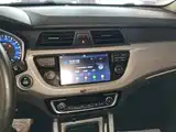 Фото 13 - Geely Vision X3