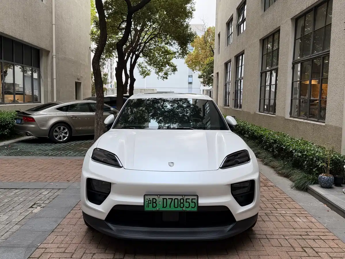 PORSCHE MACAN NEW ENERGY