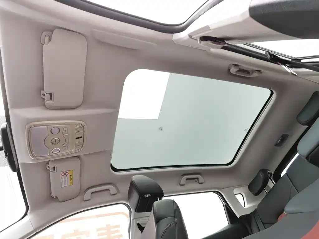 Photo 14 - Haval H2s