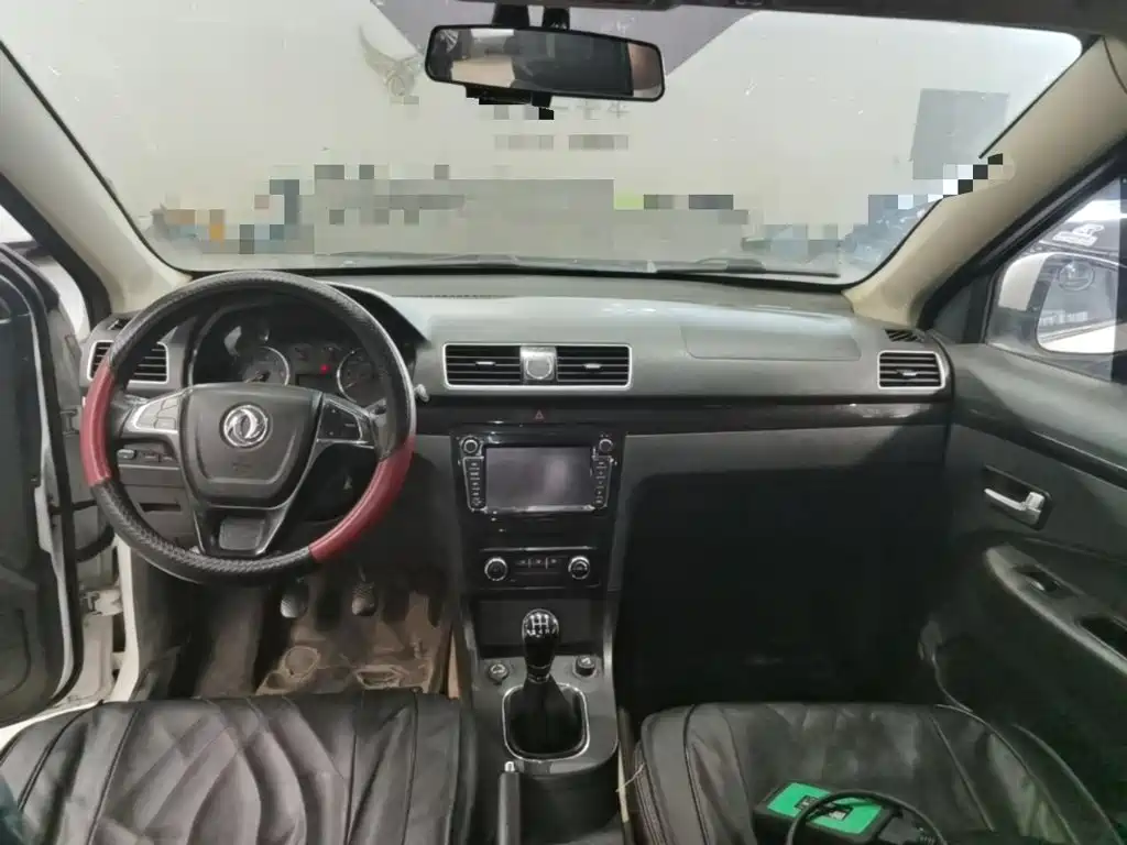 Dongfeng Fengguang Fengguang 370 2017 2016 1.5L Manual Luxury SFG15-05 7-Seat