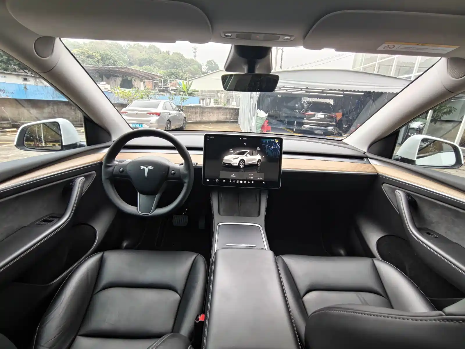 Фото 4 - Tesla Model Y