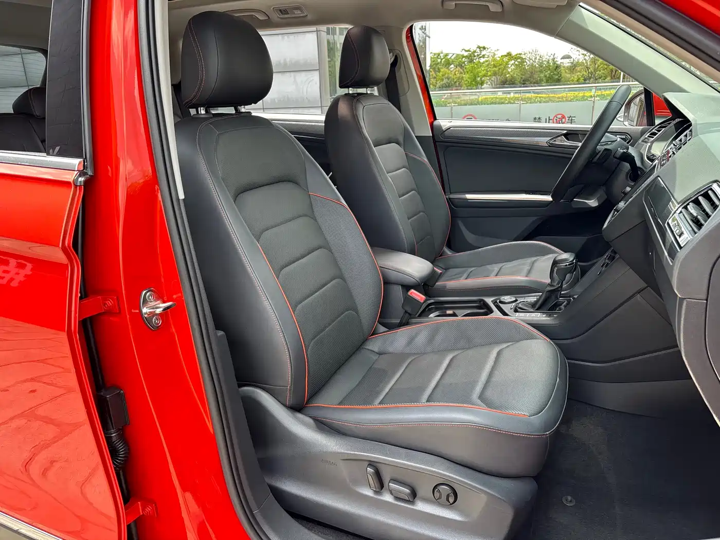 Volkswagen Tiguan L 2017 380TSI Automatic 4WD Ultimate Flagship Edition фото 32