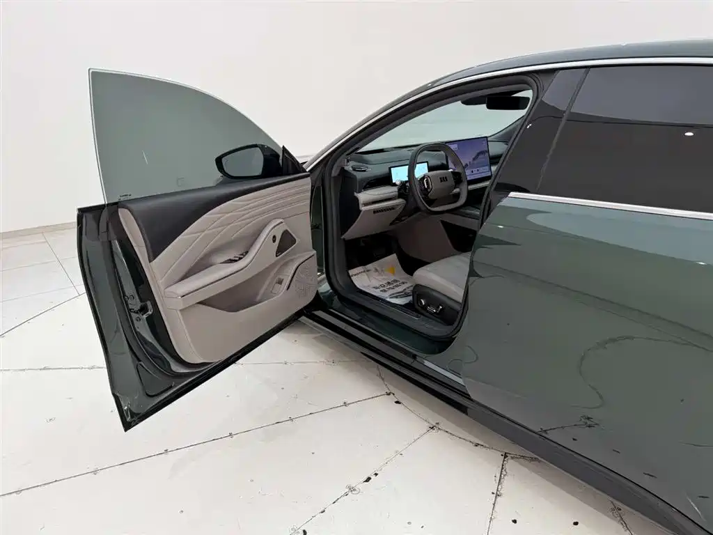 GEELY GALAXY GALAXY SPARKLE 8