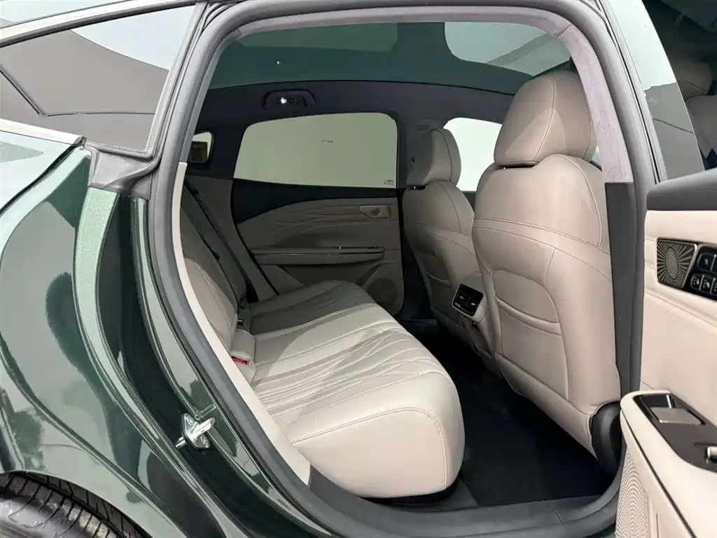 GEELY GALAXY GALAXY SPARKLE 8