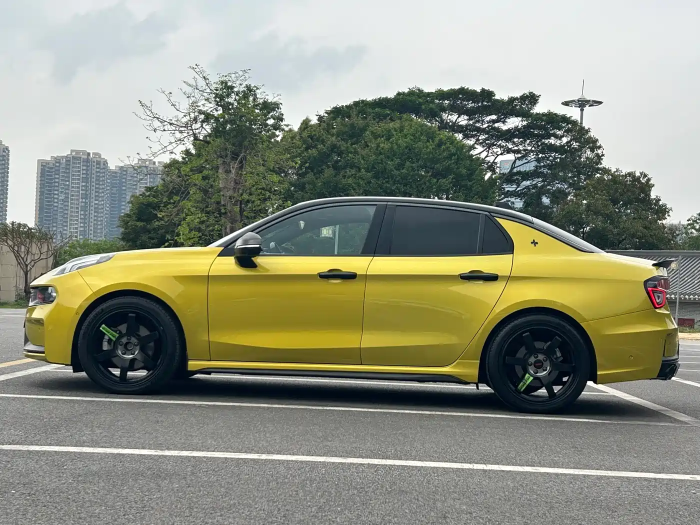 Lynk & Co 03 2021 03+ 2.0TD Auto Wind Rider Edition фото 6