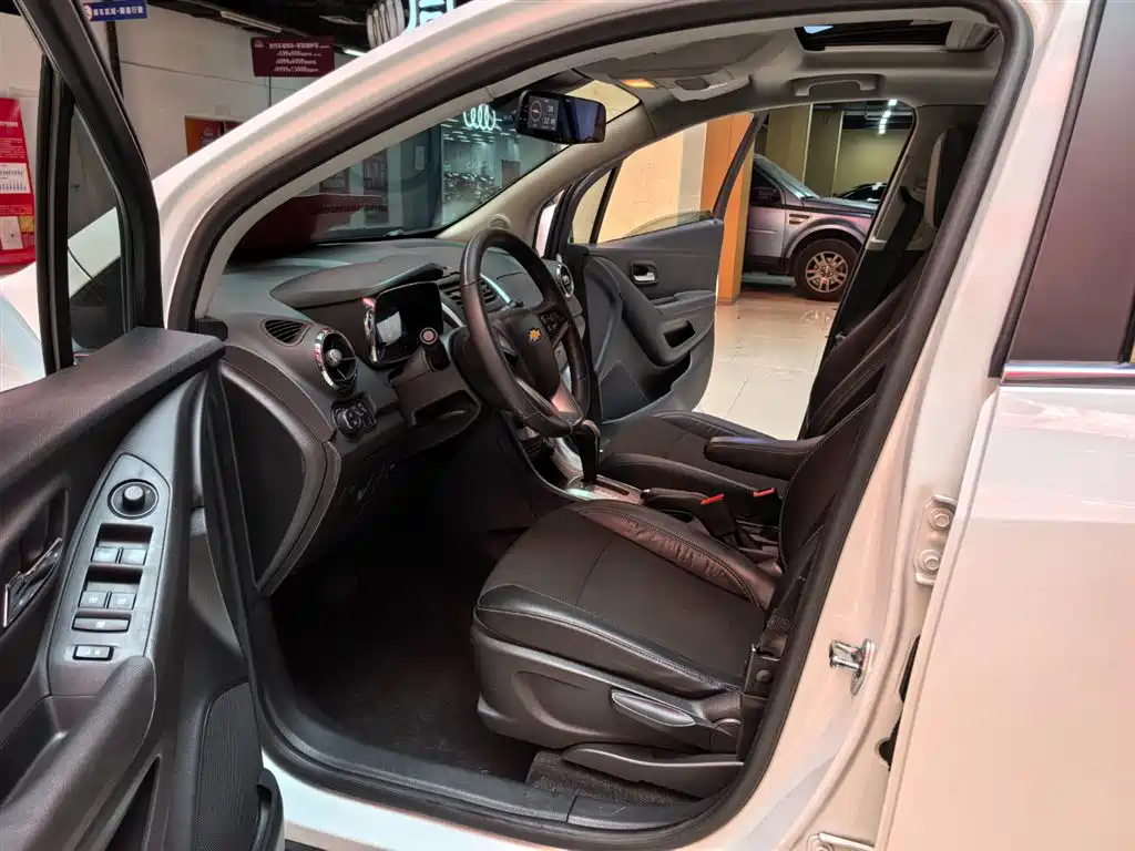 Chevrolet Trax 2014 1.4T Automatic 2WD Luxury фото 5