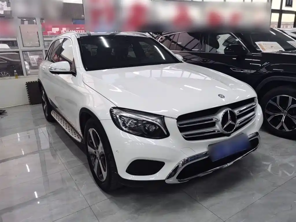 Mercedes-Benz GLC 2016 GLC 300 4MATIC Dynamic фото 4