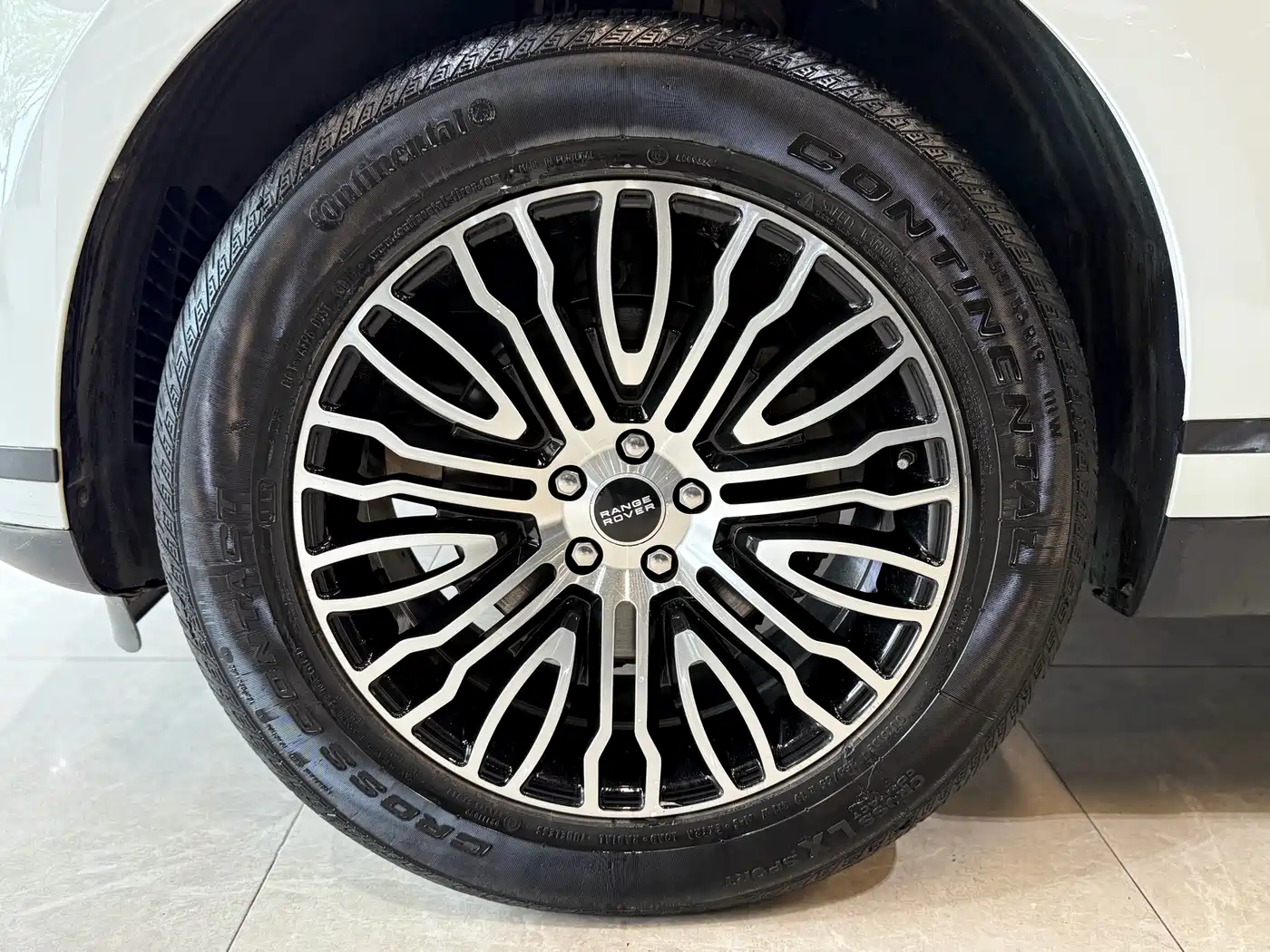 Land Rover Range Rover Velar 2020 P250 фото 31