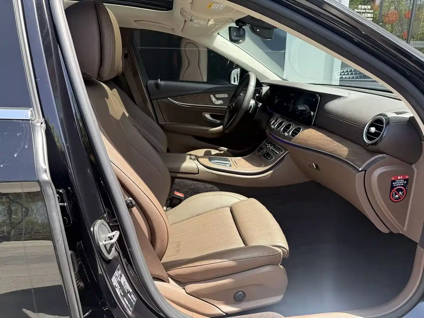 Mercedes-Benz E-Class 2022 E 300 L Fashion фото 22