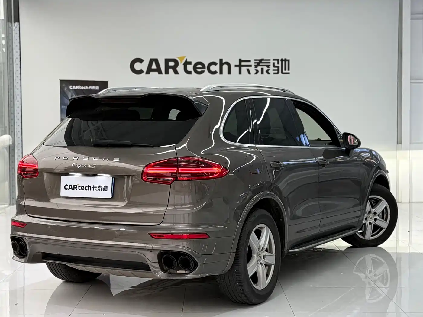 Porsche Cayenne 2011 Cayenne 3.0T фото 9