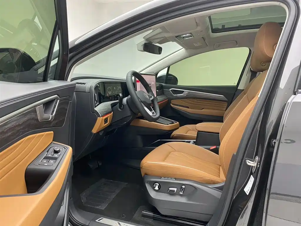 Volkswagen Talagon 2025 Model 450TSI AWD Premium 6-Seater фото 17