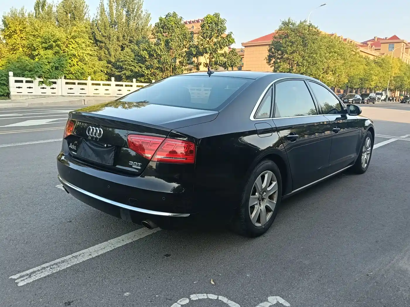 Фото 7 - Audi A8