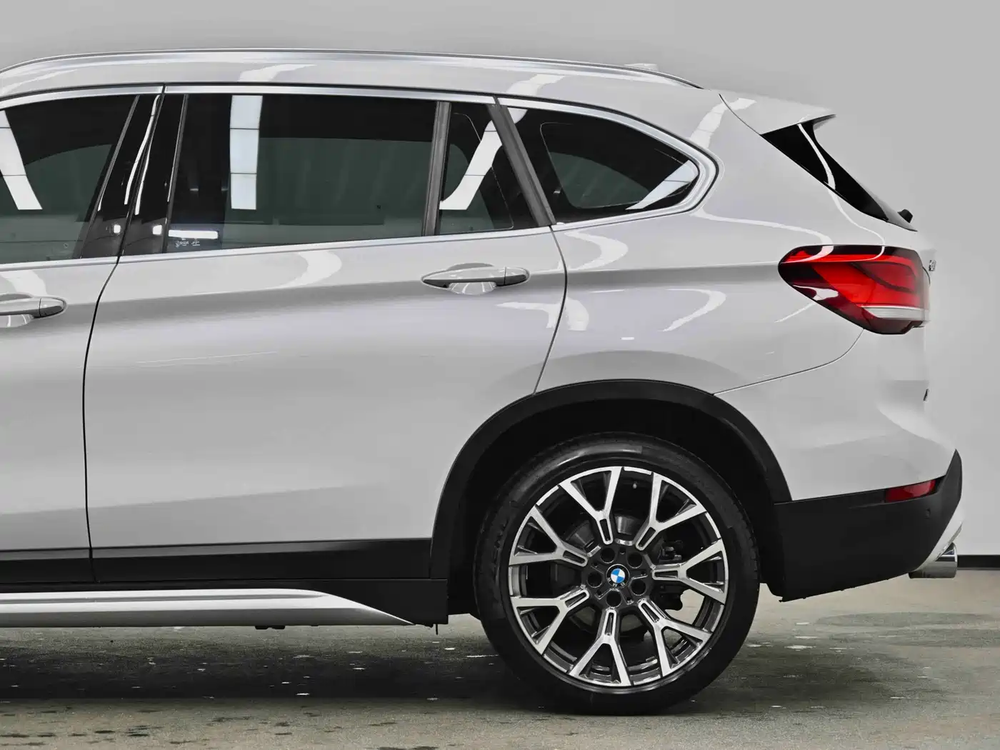 BMW X1 2022 xDrive25Li Premium фото 20