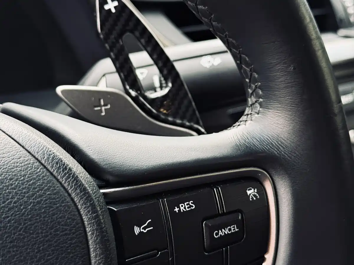 Lexus ES 2020 200 Excellence фото 17