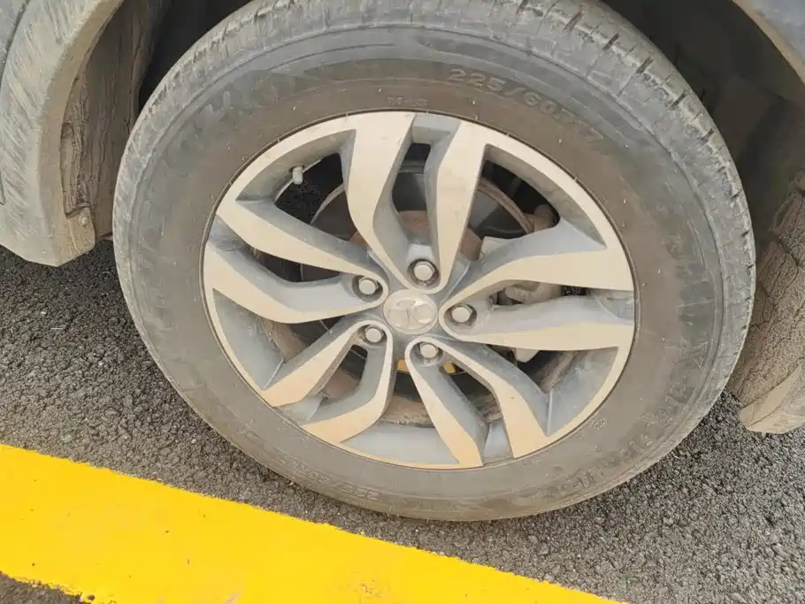 BAIC Senova X65 2015 2015 2.0T Automatic Elite