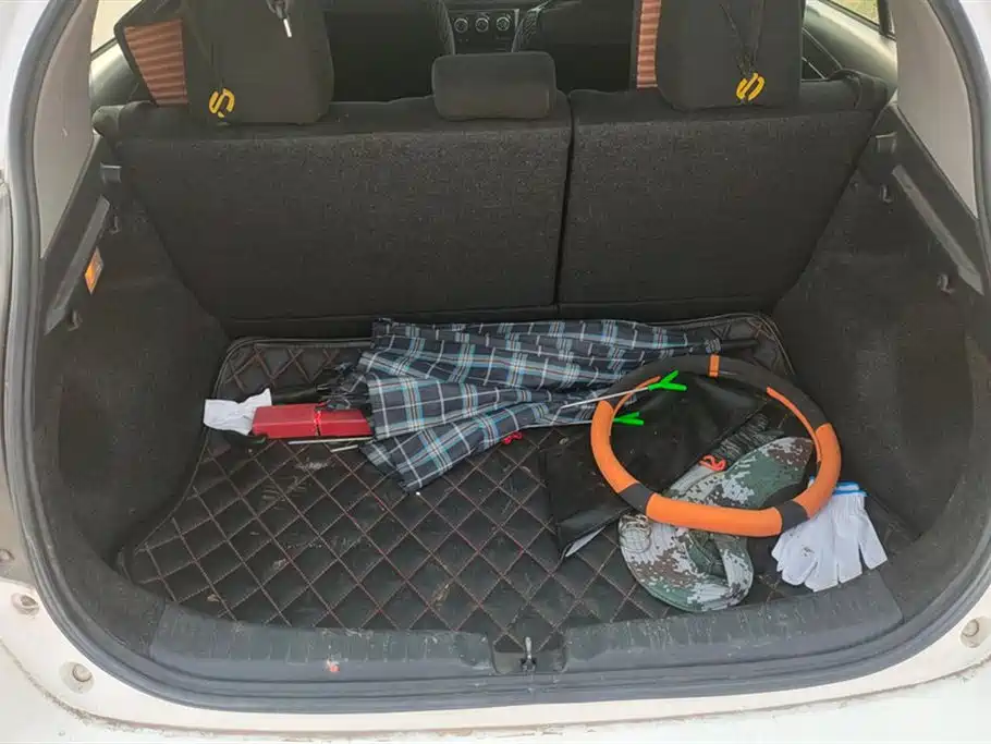 TOYOTA YARIS L ZHIXUAN