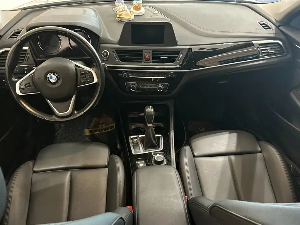BMW 1 Series 2018 Facelift 118i Sport фото 11