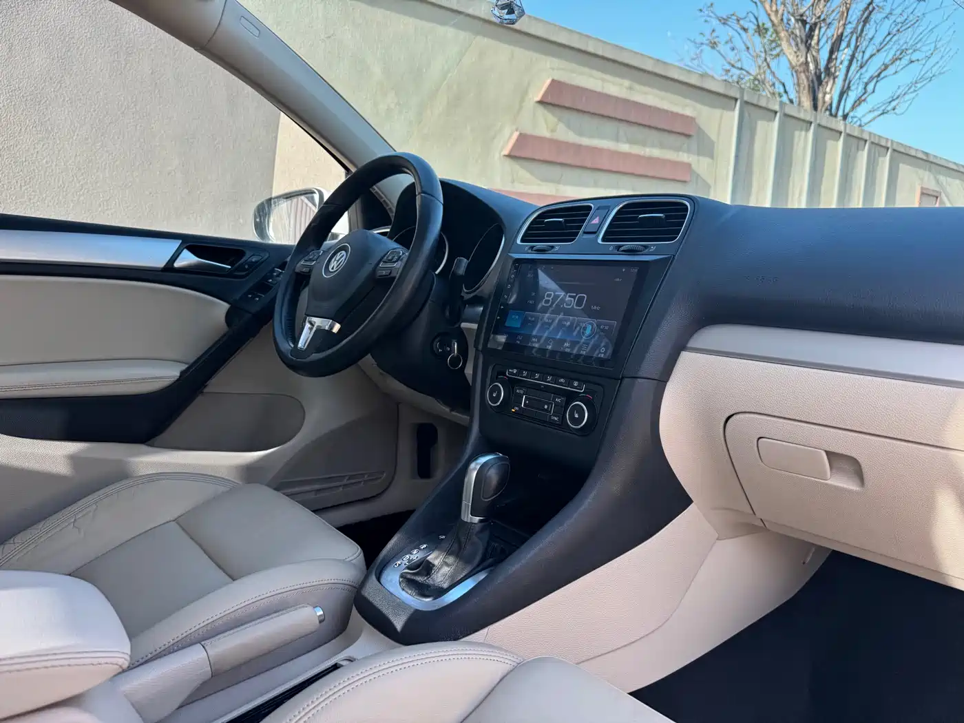 Volkswagen Golf 2012 1.4TSI Automatic Luxury фото 21