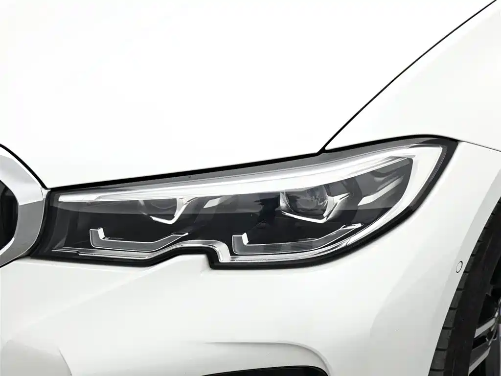 BMW 3 Series 2021 Second Facelift 325i M Sport Package фото 18