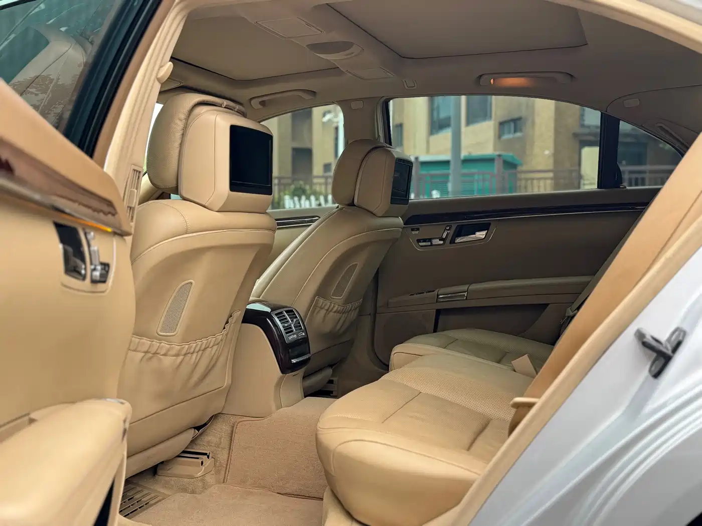 Mercedes-Benz S-Class 2010 S 350 L Luxury фото 10