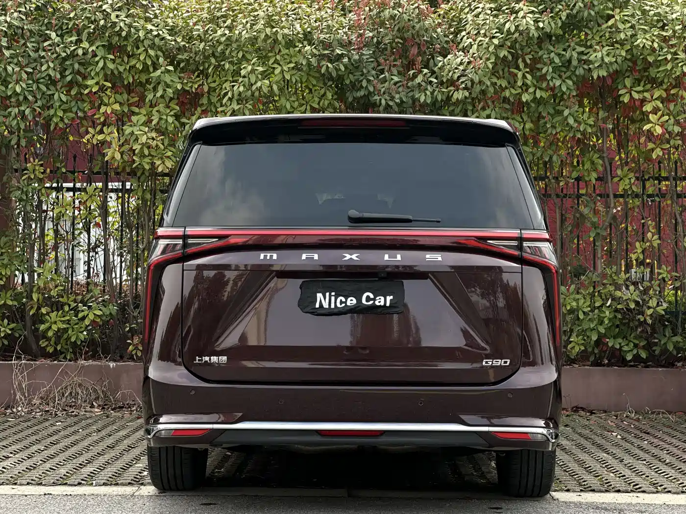 SAIC Maxus Maxus G90 2022 2.0T Interstellar 7-seater фото 26