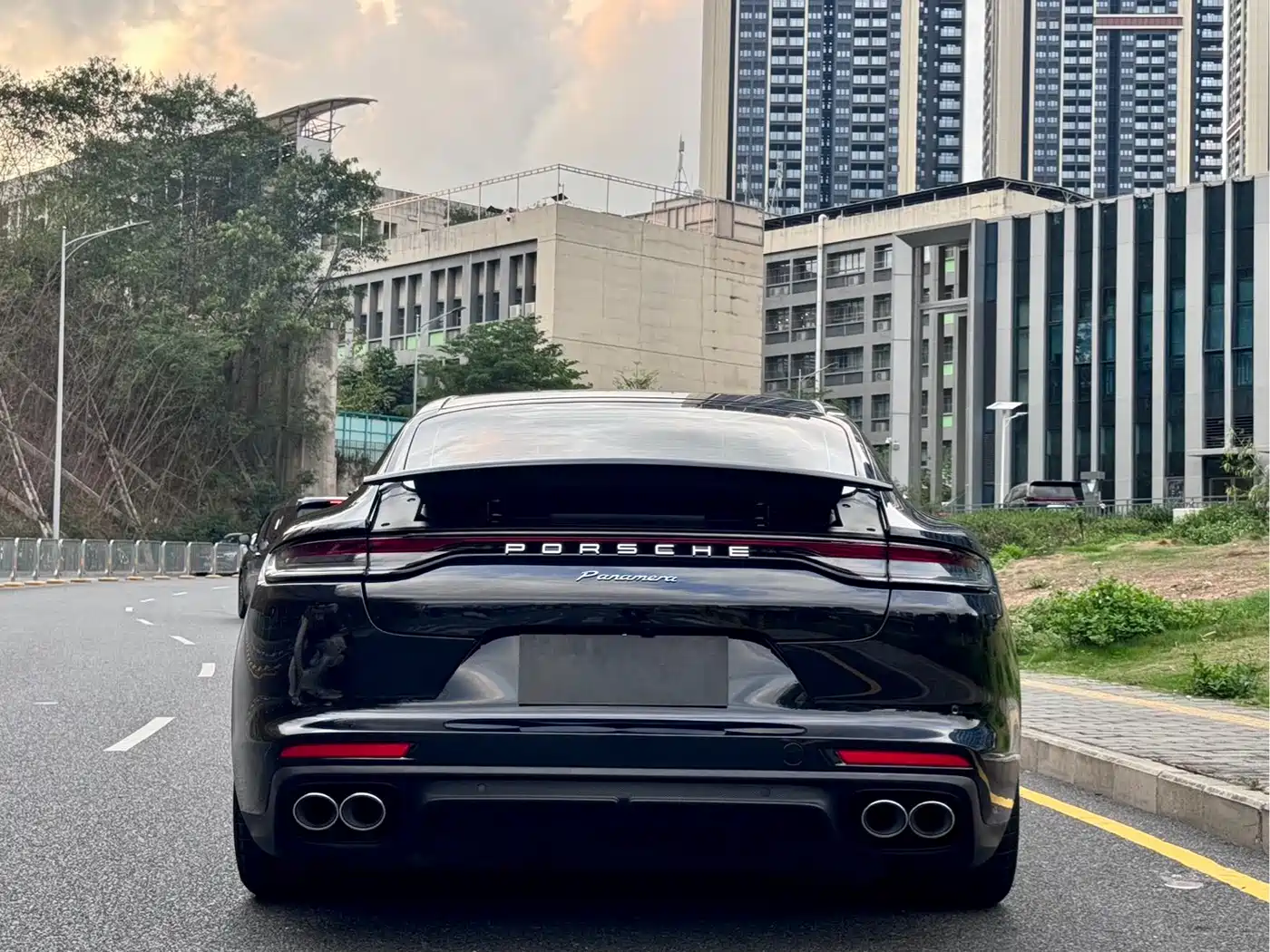 Porsche Panamera 2023 Panamera Executive Long Wheelbase 2.9T фото 22