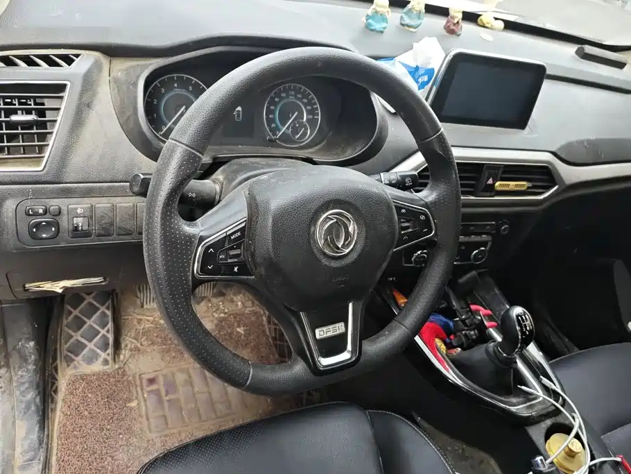 Dongfeng Fengguang Fengguang S560 2019 2018 1.8L Manual Urban 5-seater