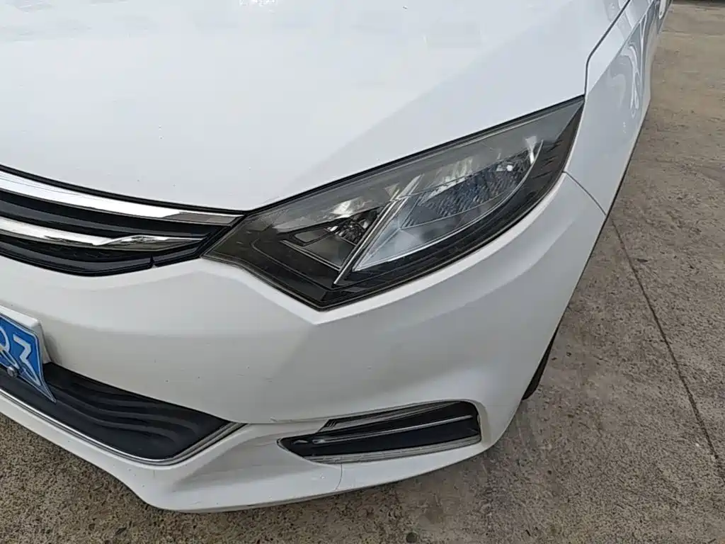 Changan Eado XT 2018 2016 1.6L Manual Stylish Cool Edition