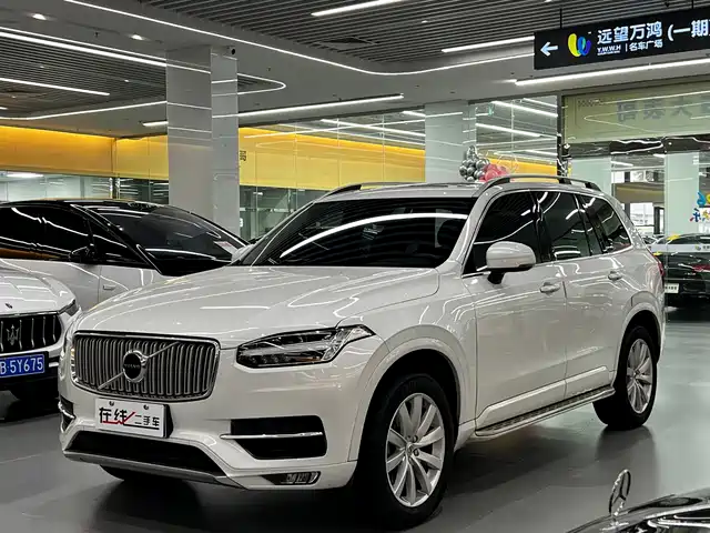  Volvo Volvo XC90 2018 T6 Momentum 7-Seater