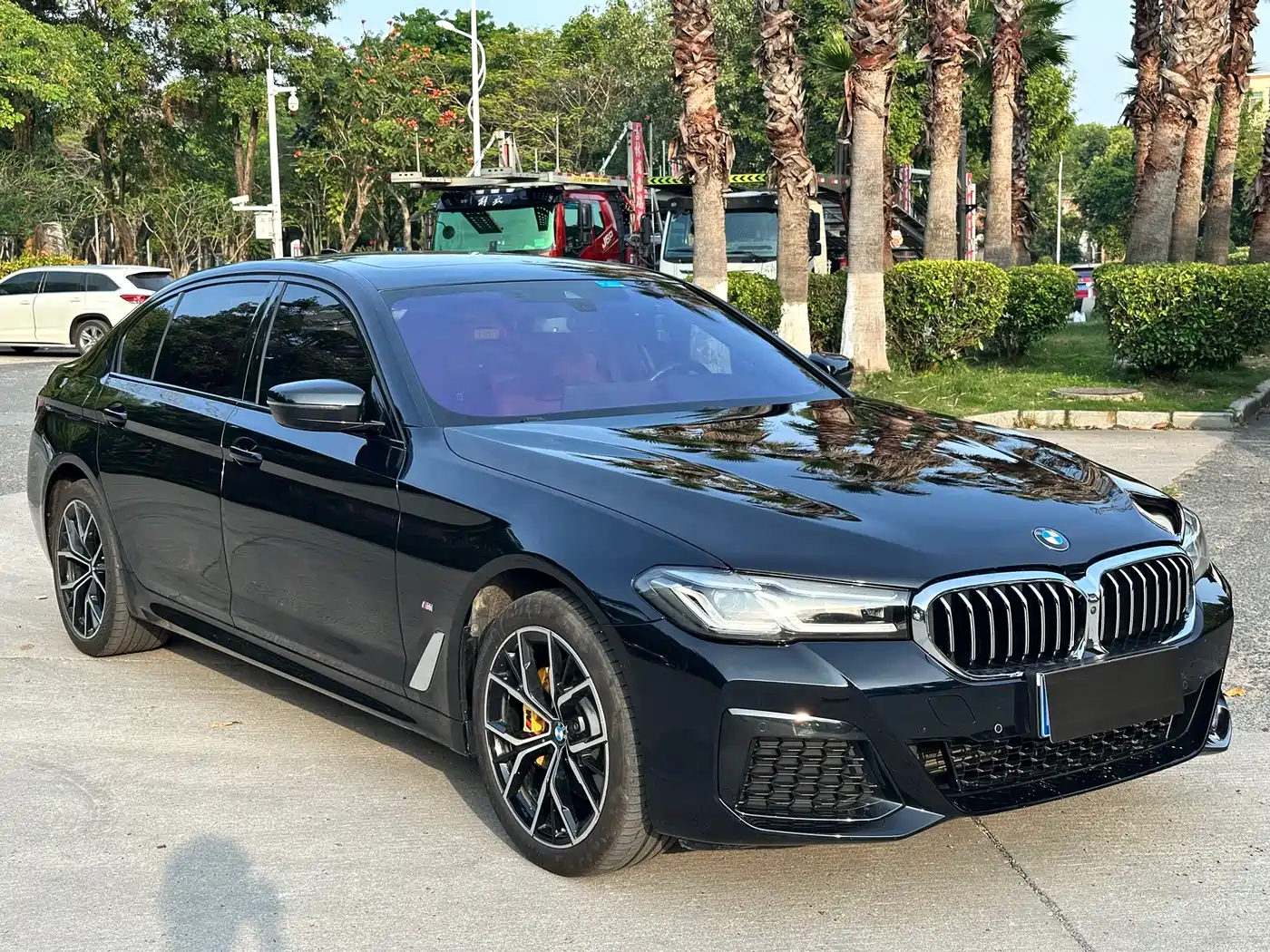 BMW 5 Series 2023 530Li Premium M Sport Package фото 3