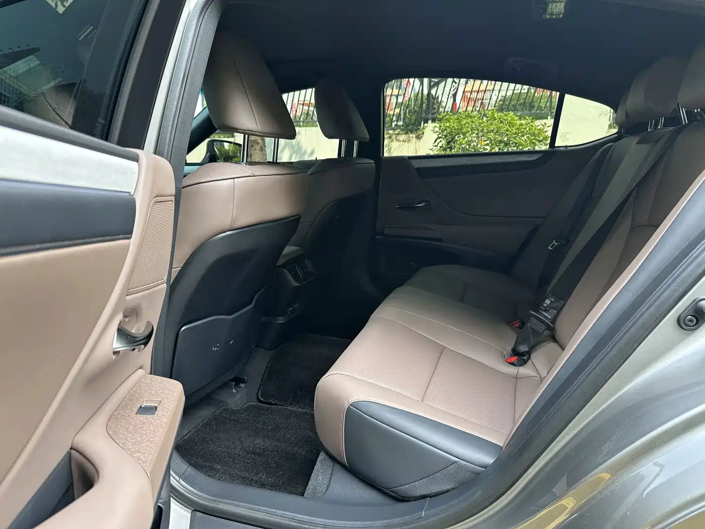 2026 Lexus ES