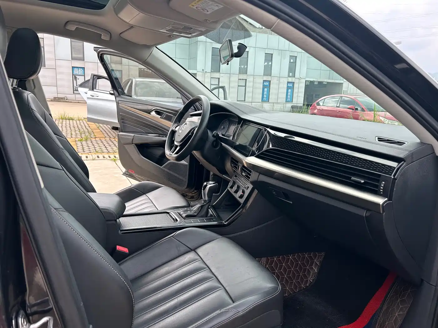 Photo 10 - Volkswagen Passat