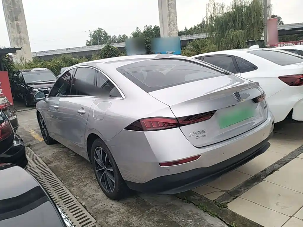 Фото 5 - Roewe D7