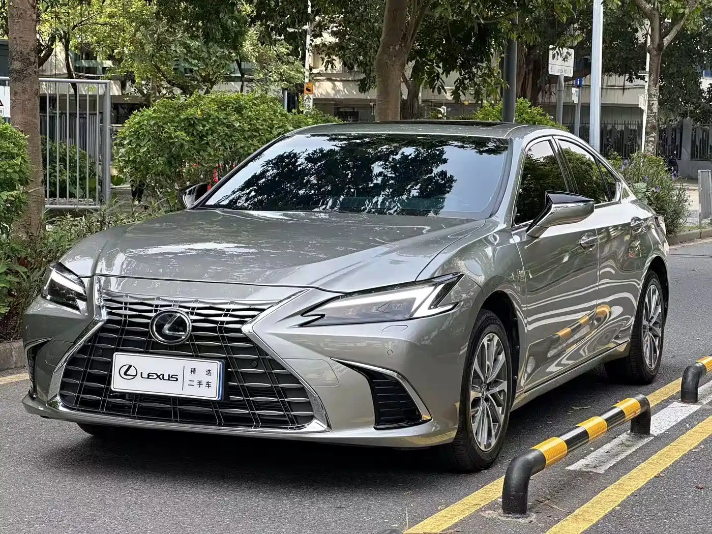 2026 Lexus ES