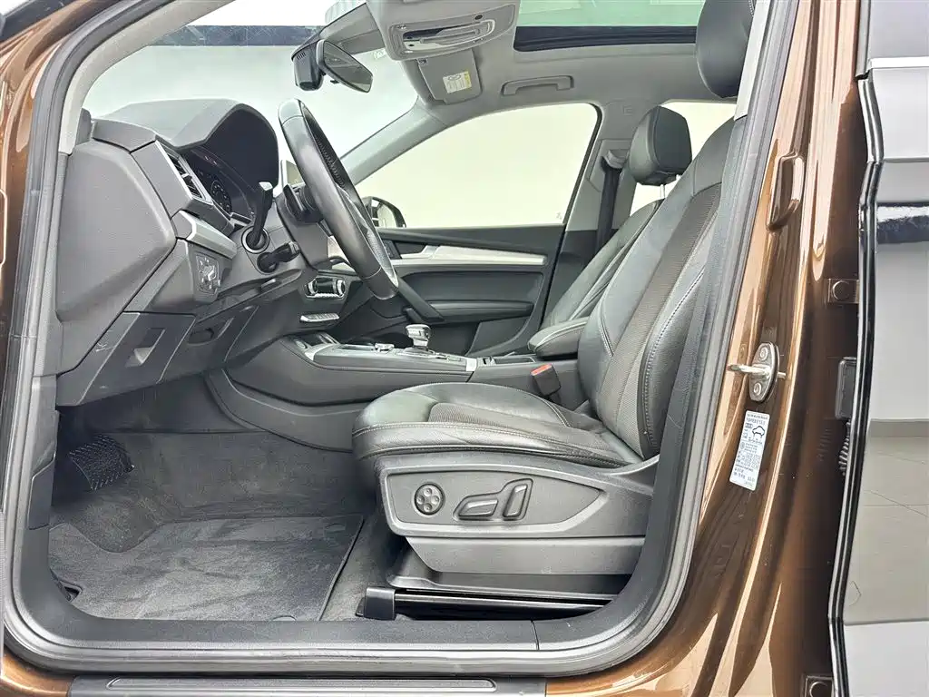 Audi Q5L 2018 40 TFSI Prestige Fashion (China V) фото 6