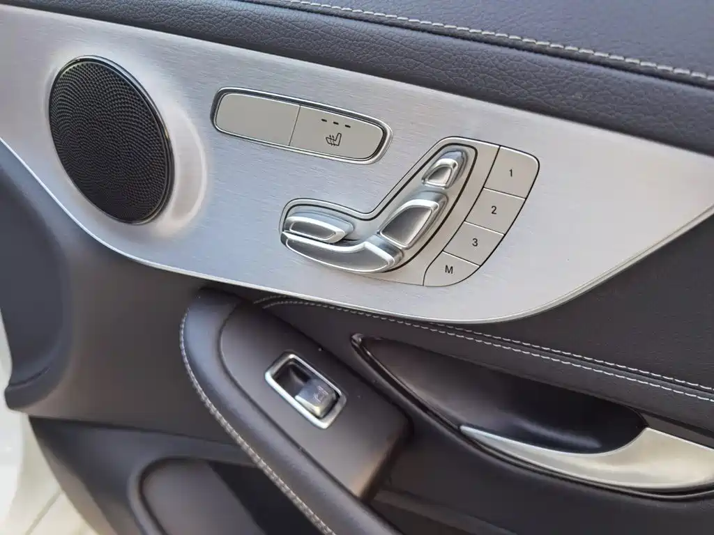 Mercedes-Benz C-Class, миниатюра 16