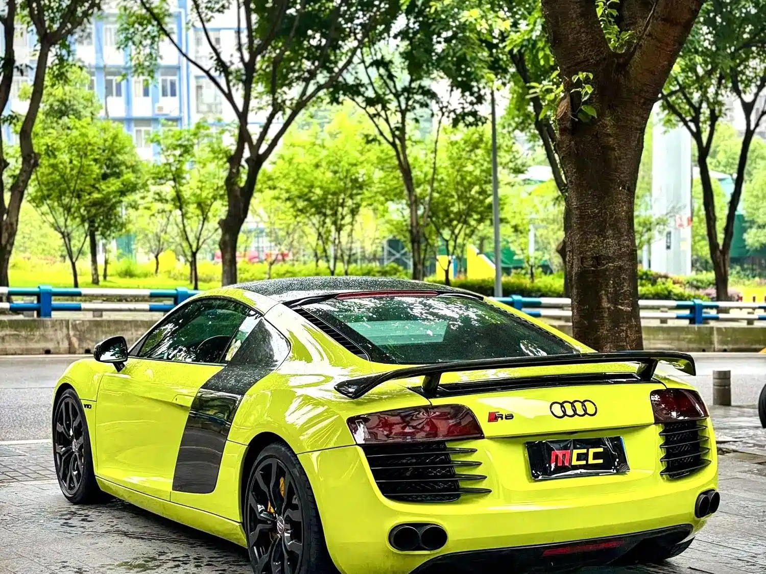 Фото 8 - Audi R8