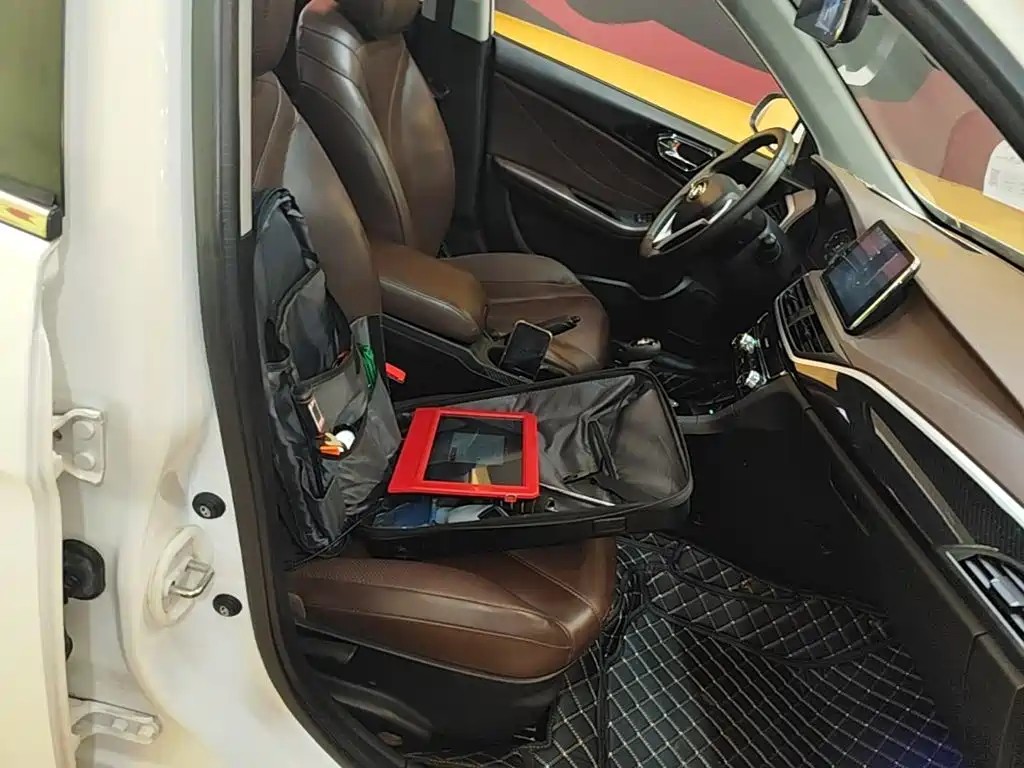 Soueast A5 Wing Dance 2019 2019 1.5L Manual Flagship Edition China V
