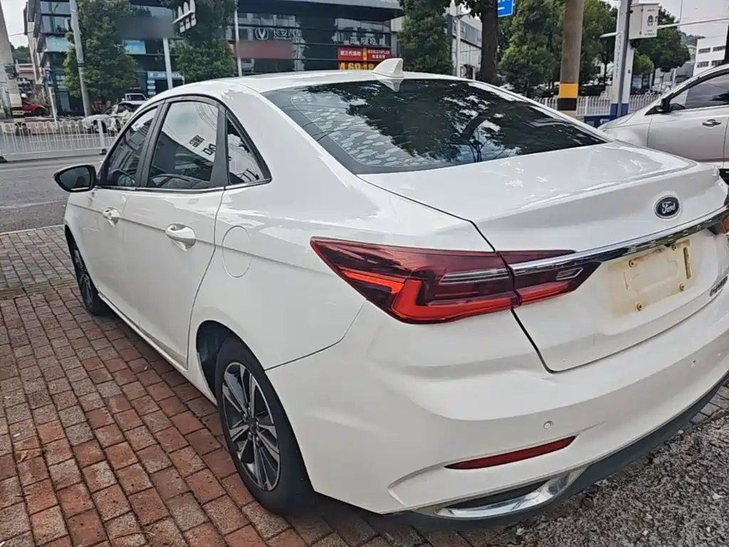 Ford Escort 2021 2021 1.5L Automatic Diamond Edition