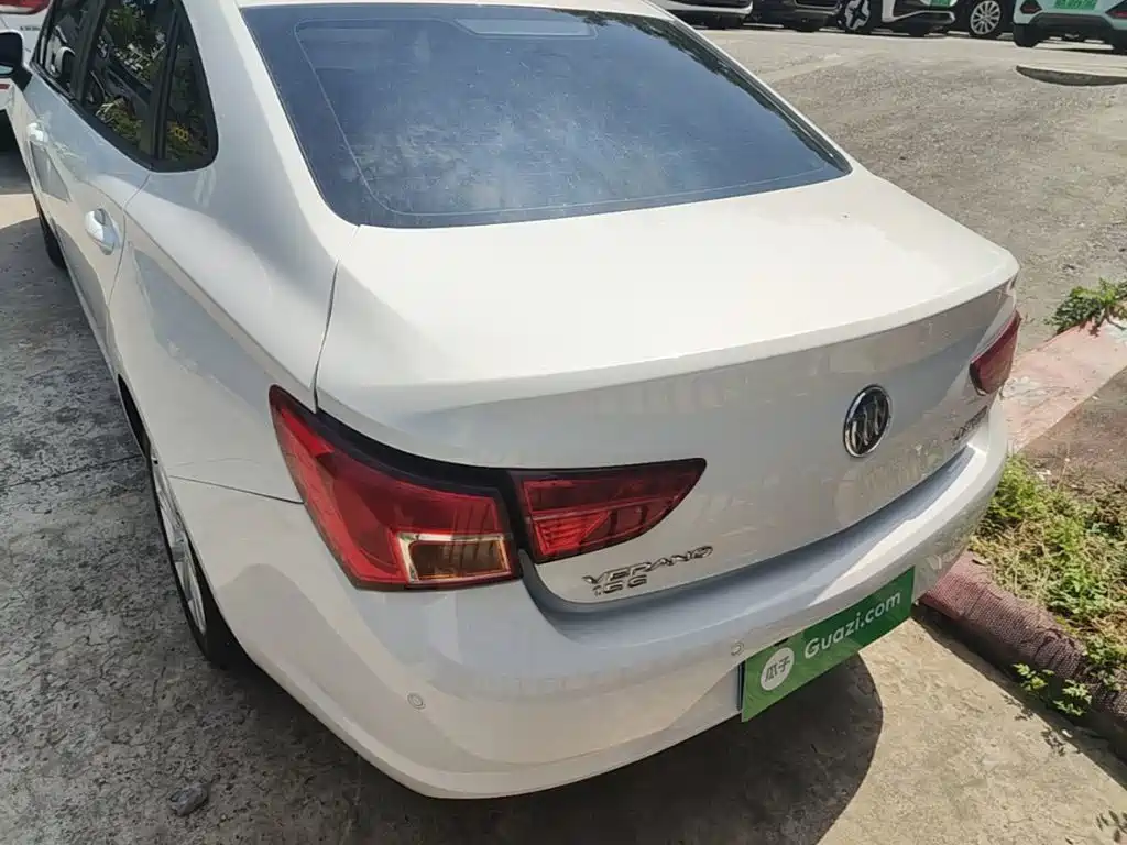 Фото 6 - Buick Verano