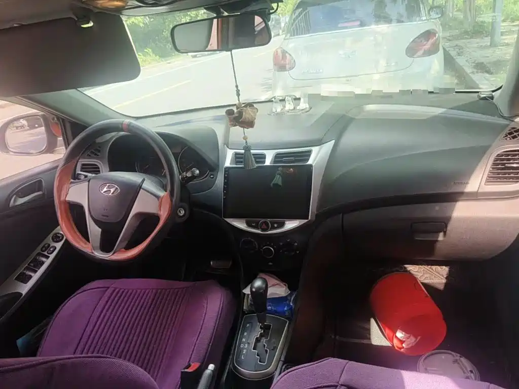 Hyundai Reina 2016 2014 Model 1.4L Automatic GLX