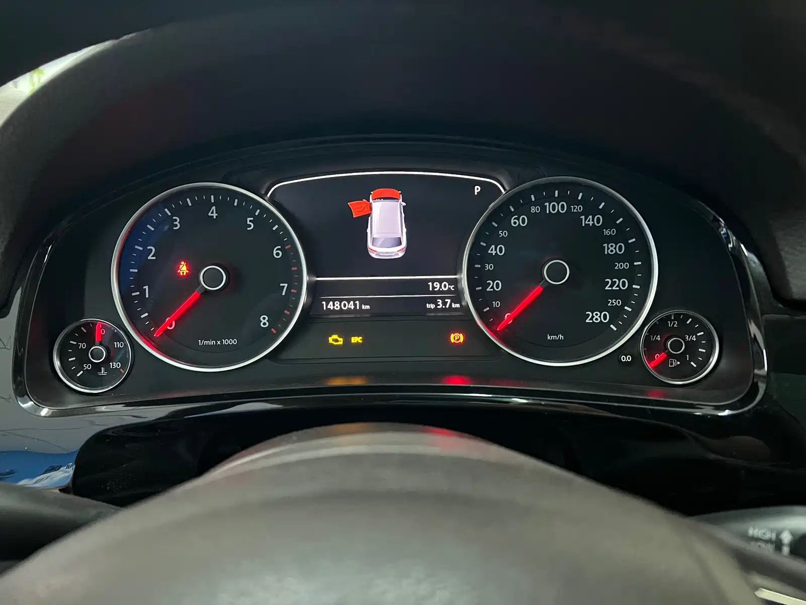 Фото 4 - Volkswagen Touareg