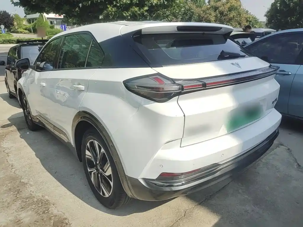 Фото 5 - Nezha Auto Neta U