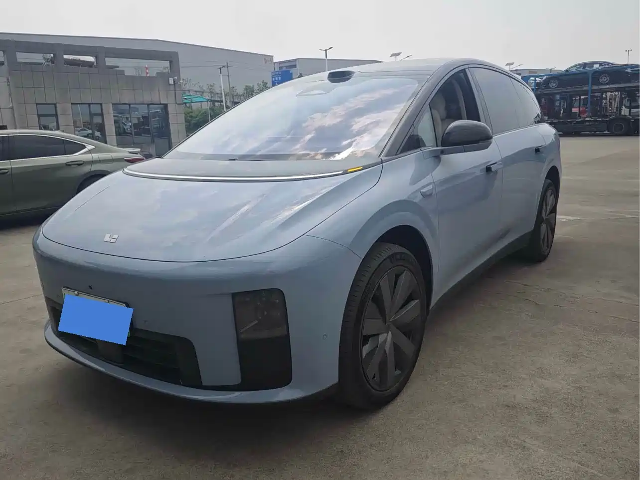 Li Auto Li i8 2025 Standard Edition
