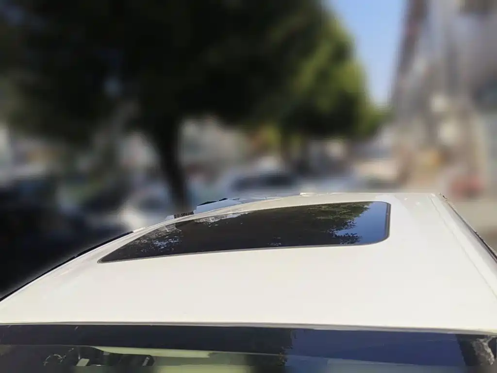 Photo 5 - Buick Verano