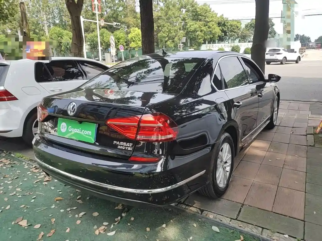Фото 7 - Volkswagen Passat